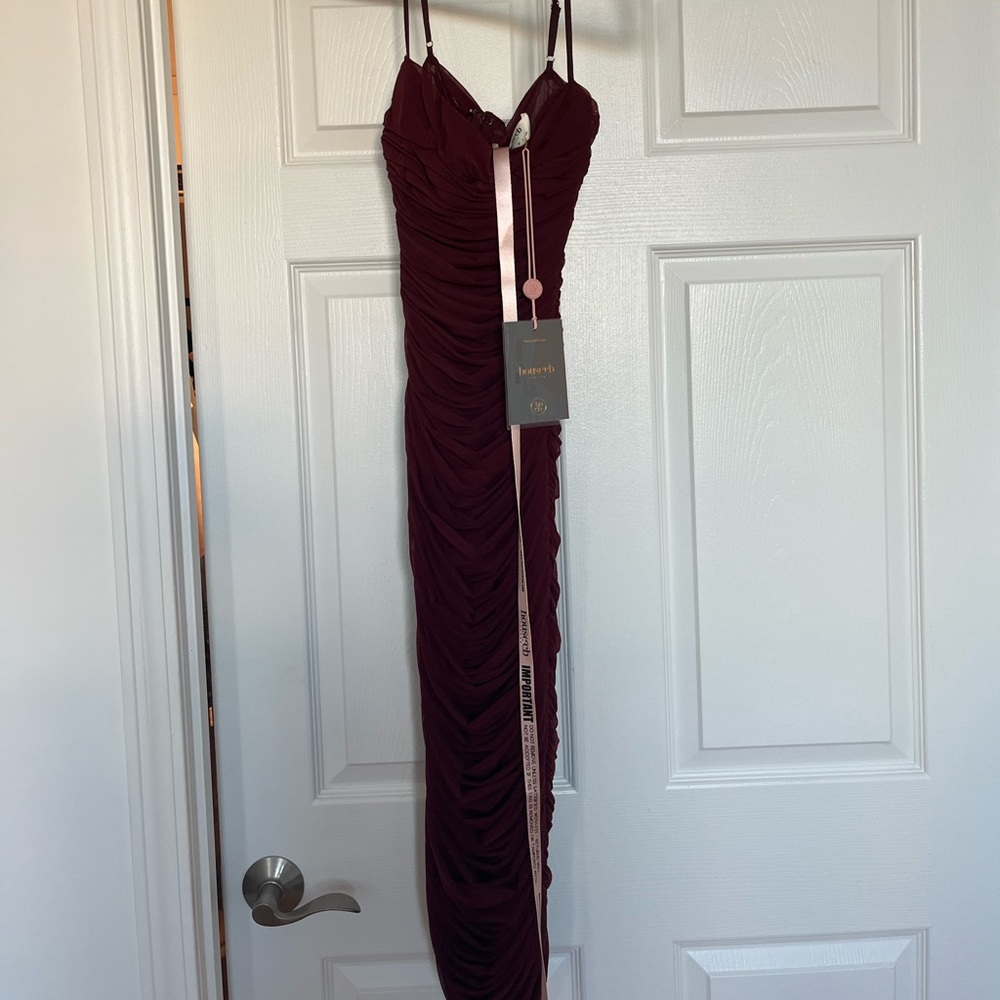 HouseofCB new with tags midi dress color not sold anymore, perfect for holidays